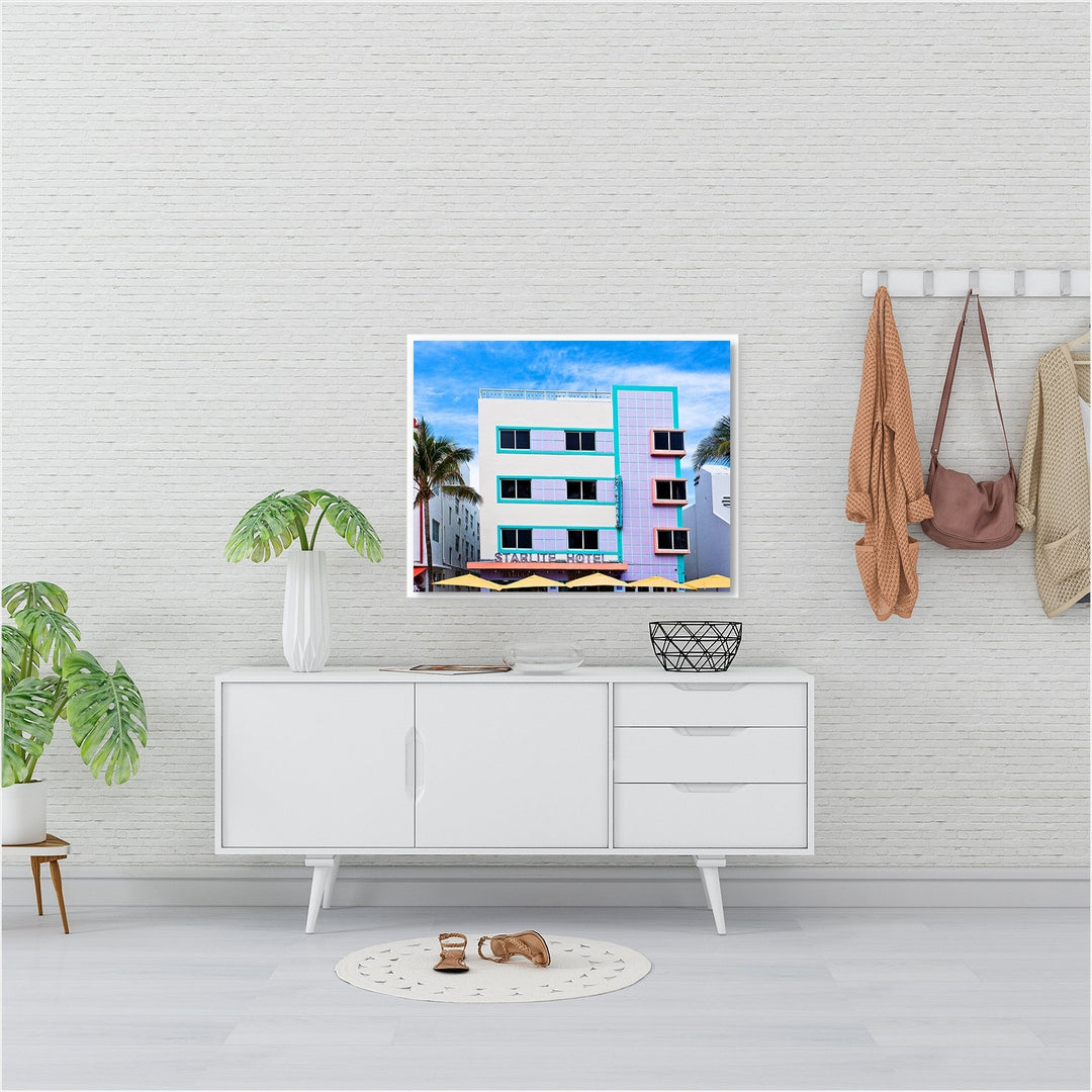 Miami Beach Starlite Art Deco Hotel